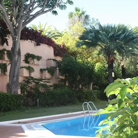Puerto De La Cruz: Loft, Terraza Y Piscina アパート